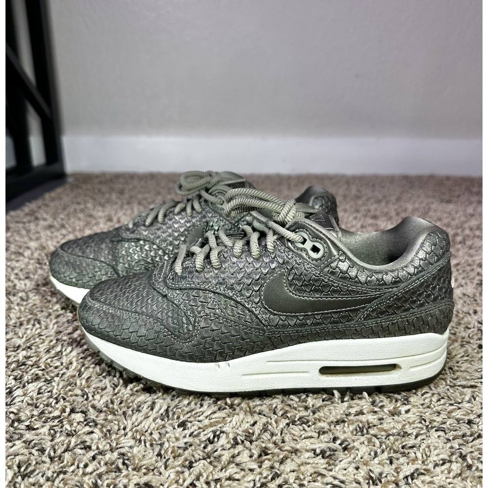Nike Air Max 1 Premium Shoes Reptile Metallic Pewter Size 6.5 (NO INSOLES)‎